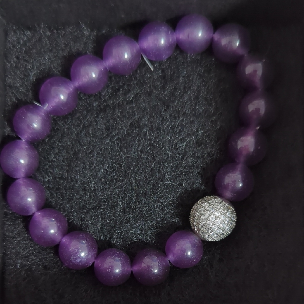 Gorgeous Amethyst Handmade Purple Bead Bracelet With Crystal Detail